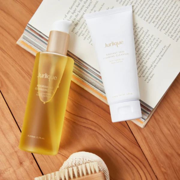 Radiant Skin Foaming Cleanser - Image 5